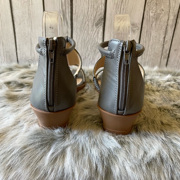 Jollimall gray sandals - Picture 4 of 6